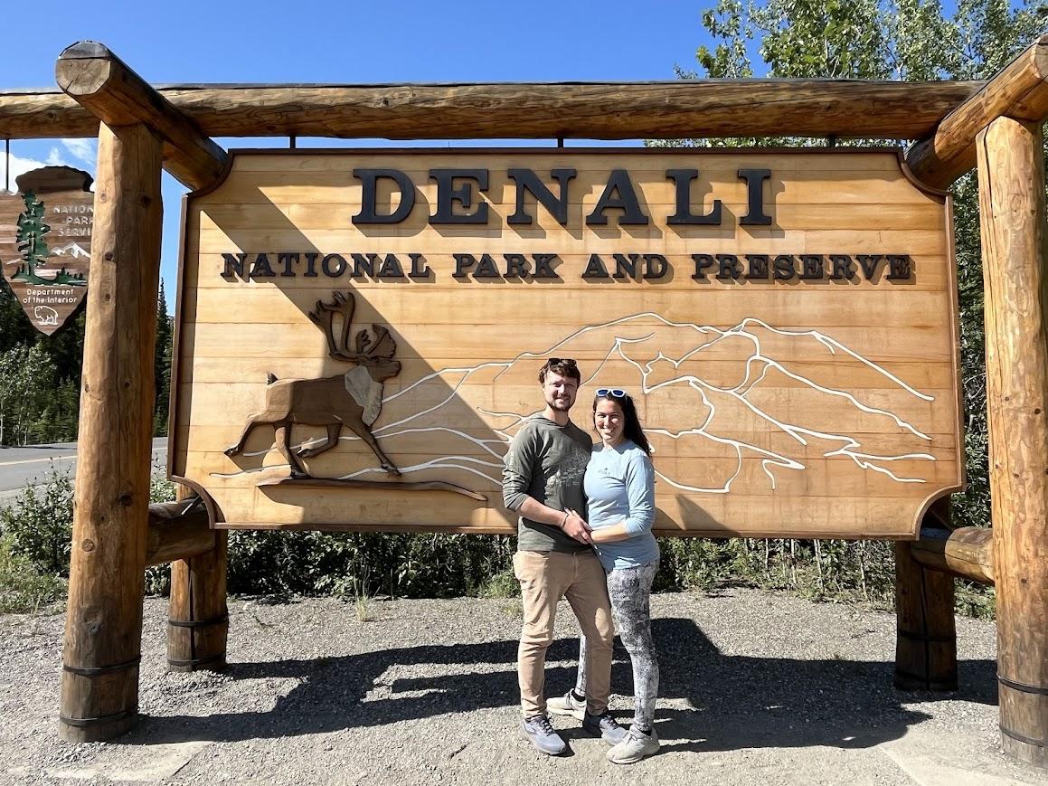 The Wedding Website of Lizzy Feldman and Brett Harwell