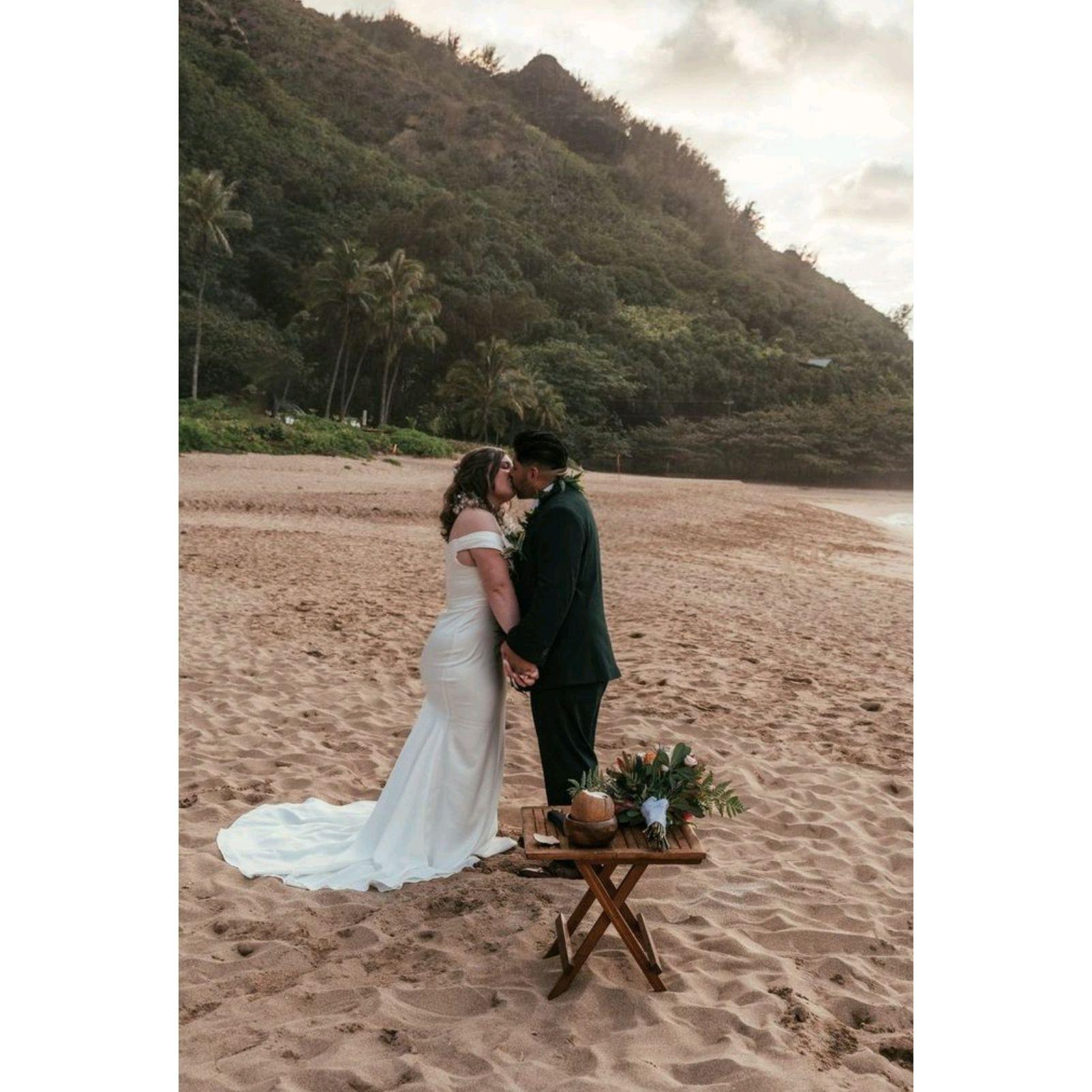 First kiss as husband and wife