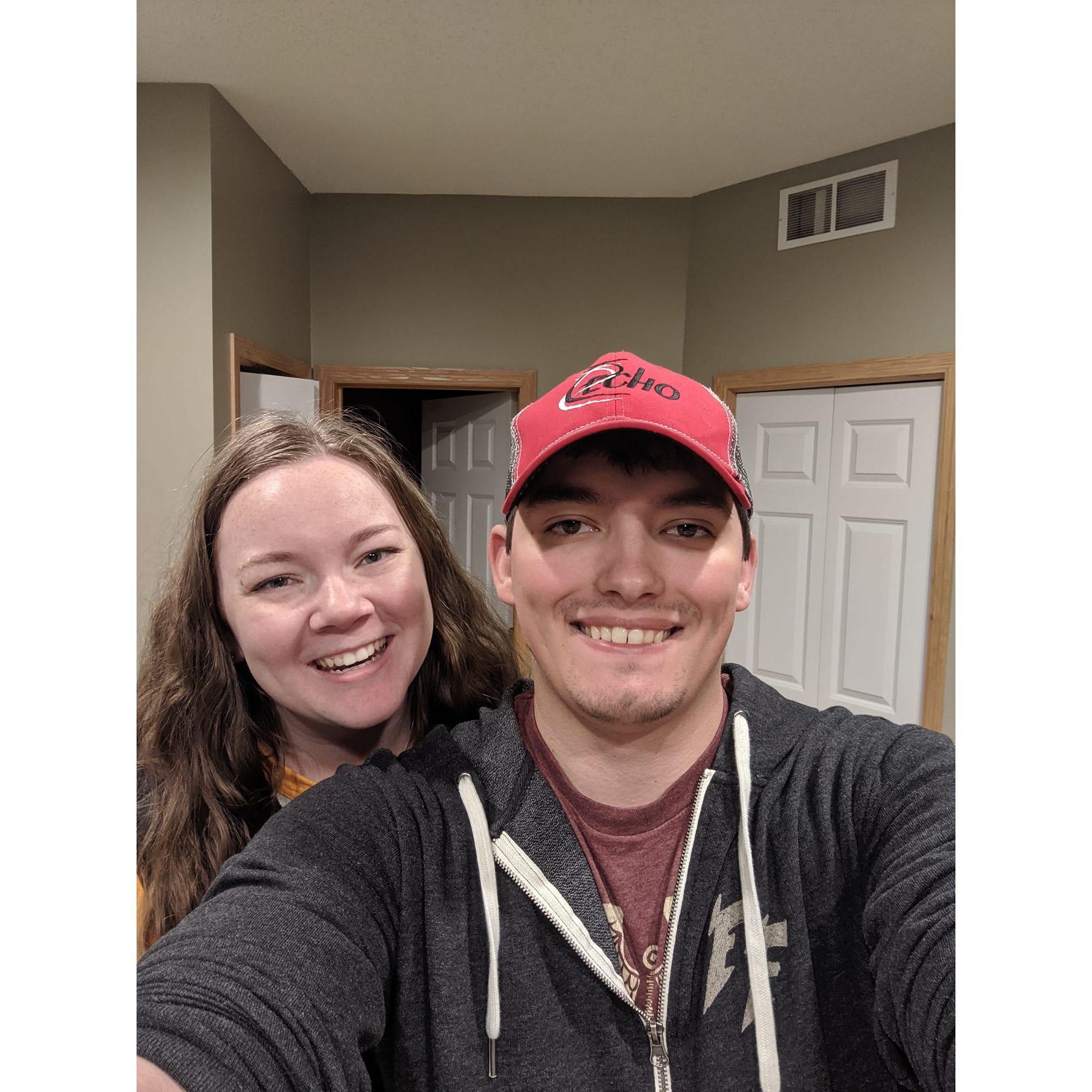 This pic was snapped in the townhouse in Rosemount shortly after Tom and Tori moved in together in 2019.