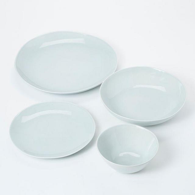 Collection of Plates Pintura, The Conran Shop, émaillée bleue