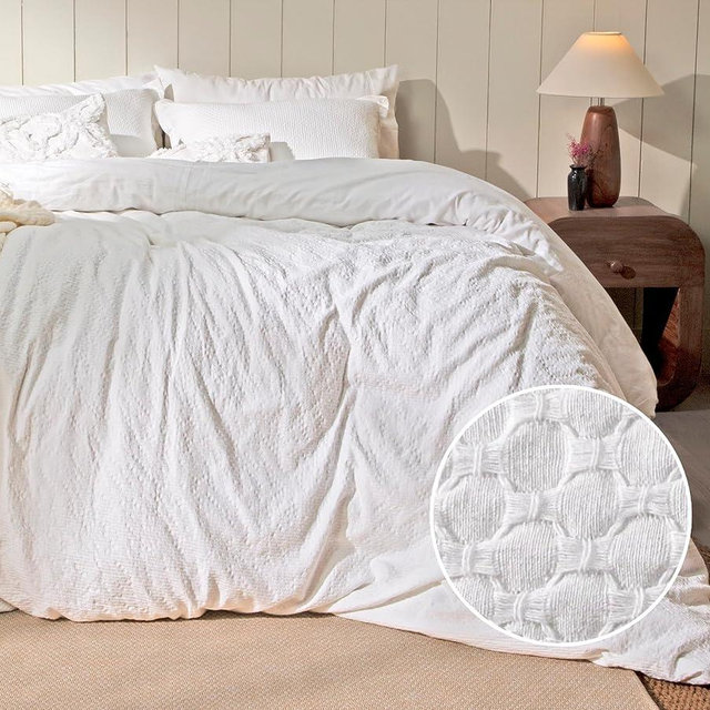 RUVANTI 100% Cotton Waffle Weave King Duvet Cover Set - Pre-Washed Soft Cozy Textured Bedding, 3-Piece, 8 Corner Ties, Breathable, Coconut White (Circle)