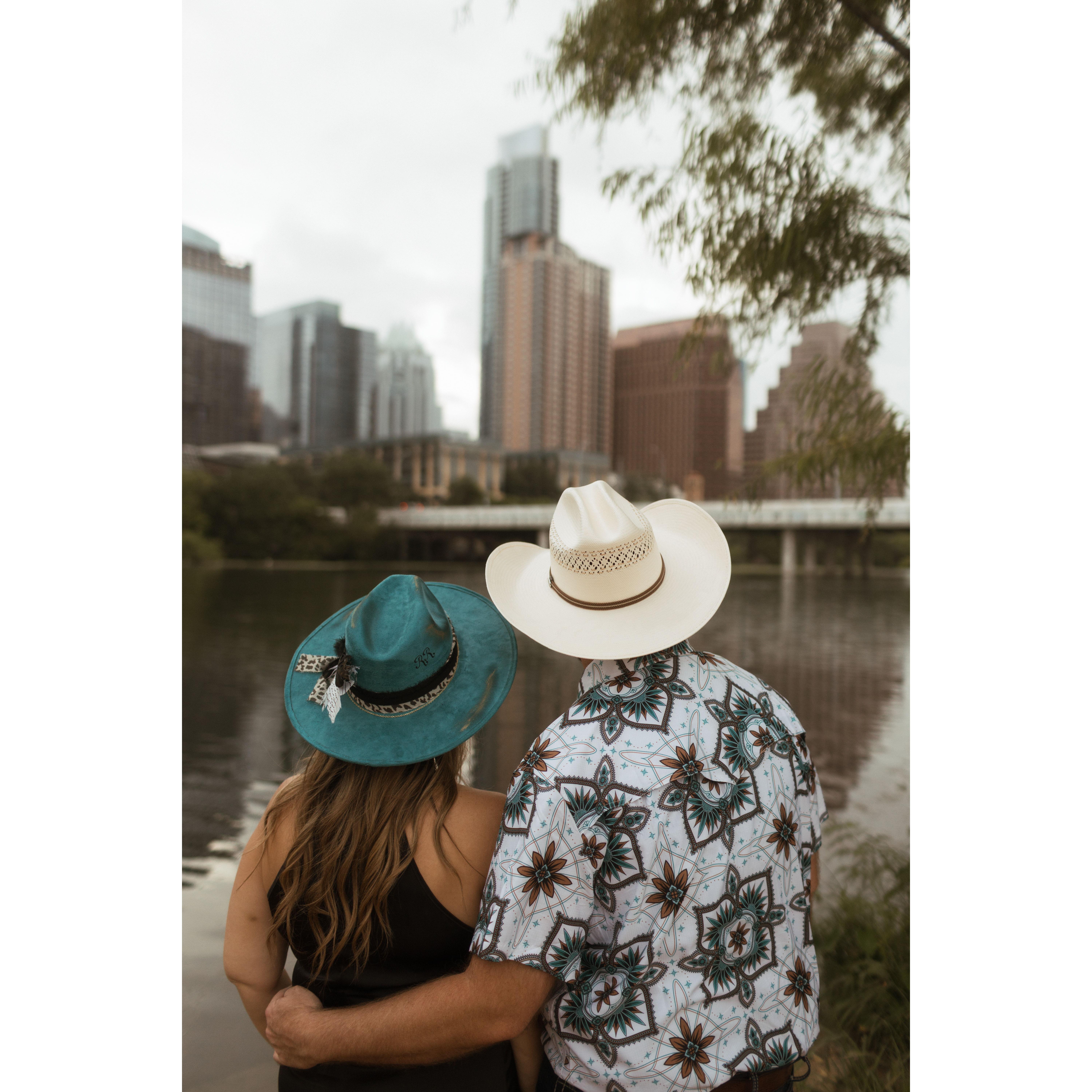 Our Engagement Photo Session at Town Lake in Downtown Austin!