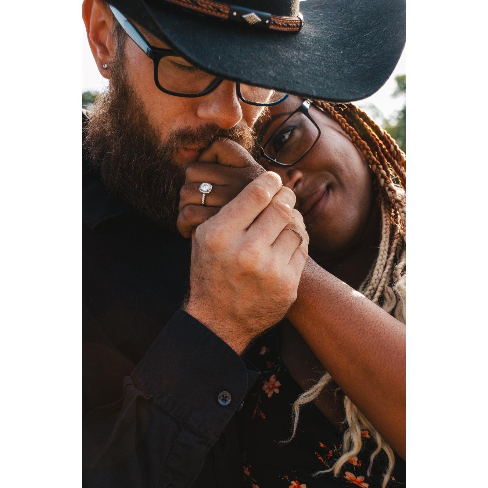 Engagement phots at Bonnie Wren Park
