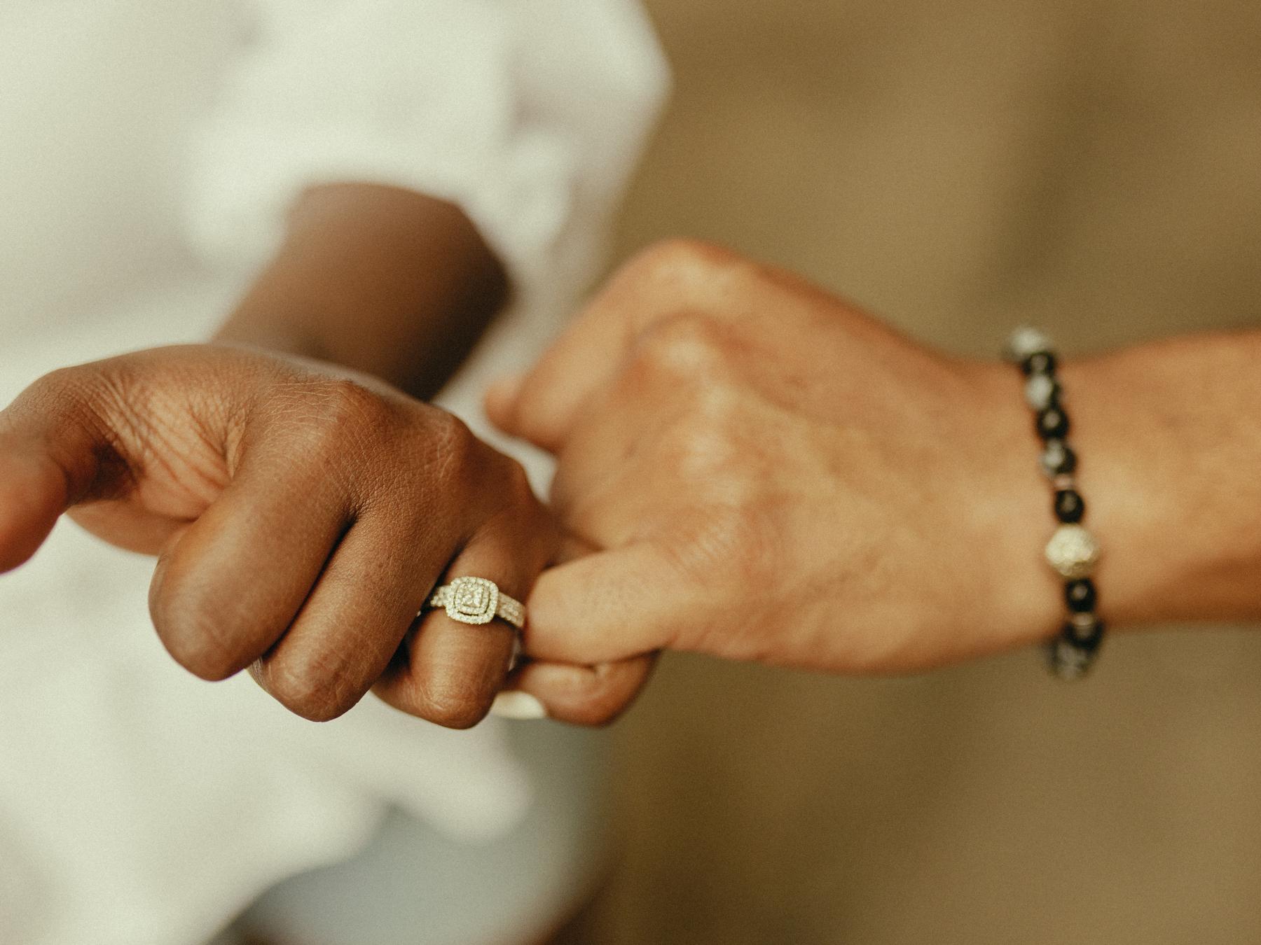 The Wedding Website of Taryn Jones and Deion Smith