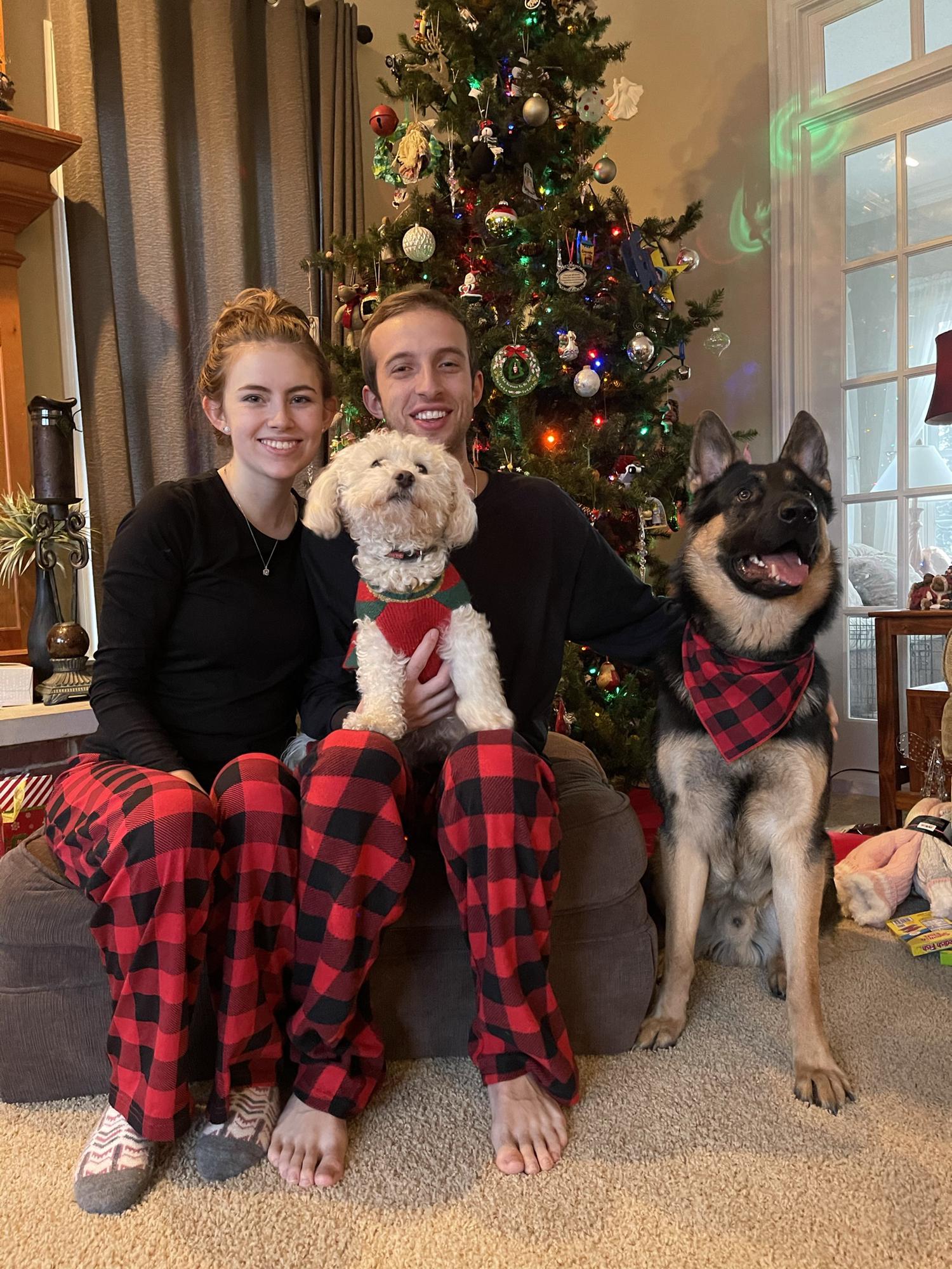 Christmas family portrait with Pyke & Brooke