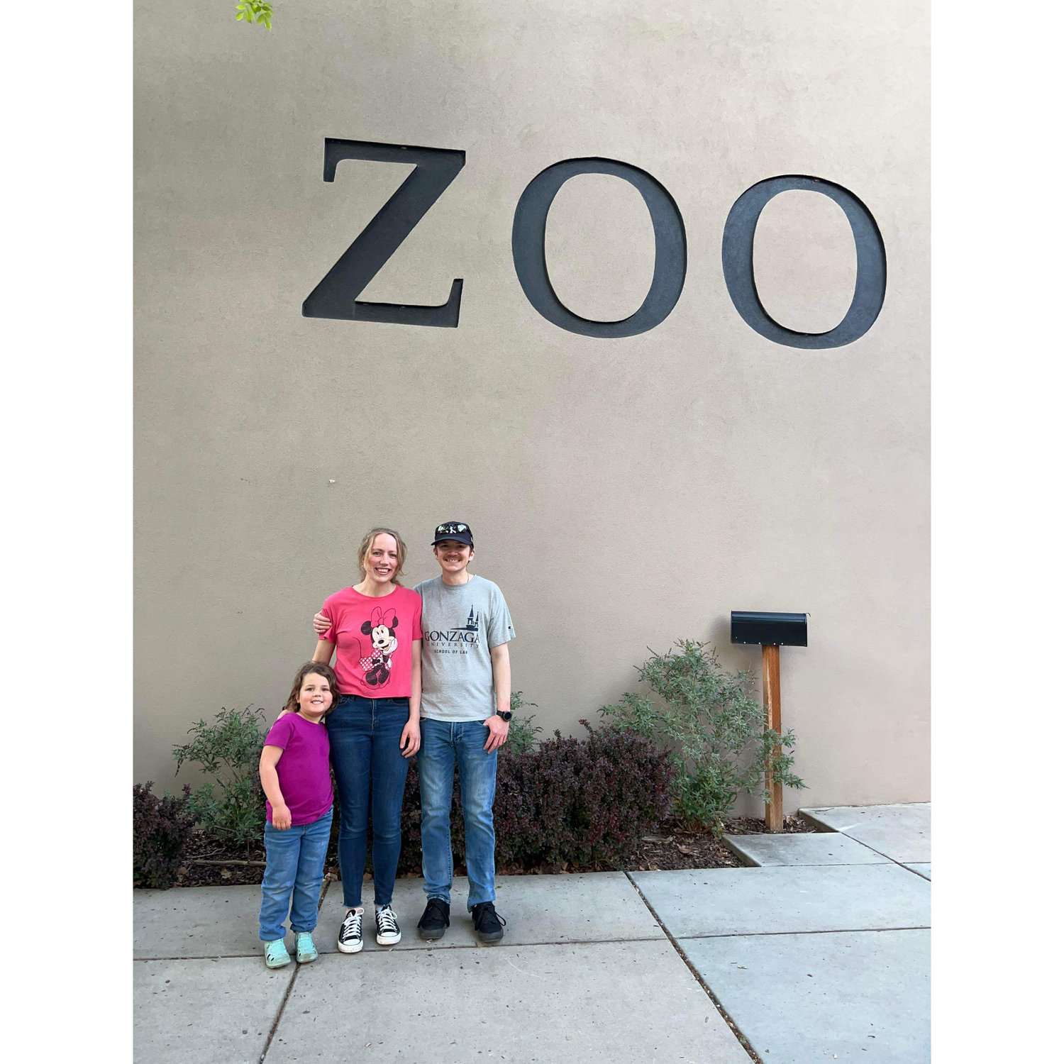 The zoo with Michael and Jenn and the girls