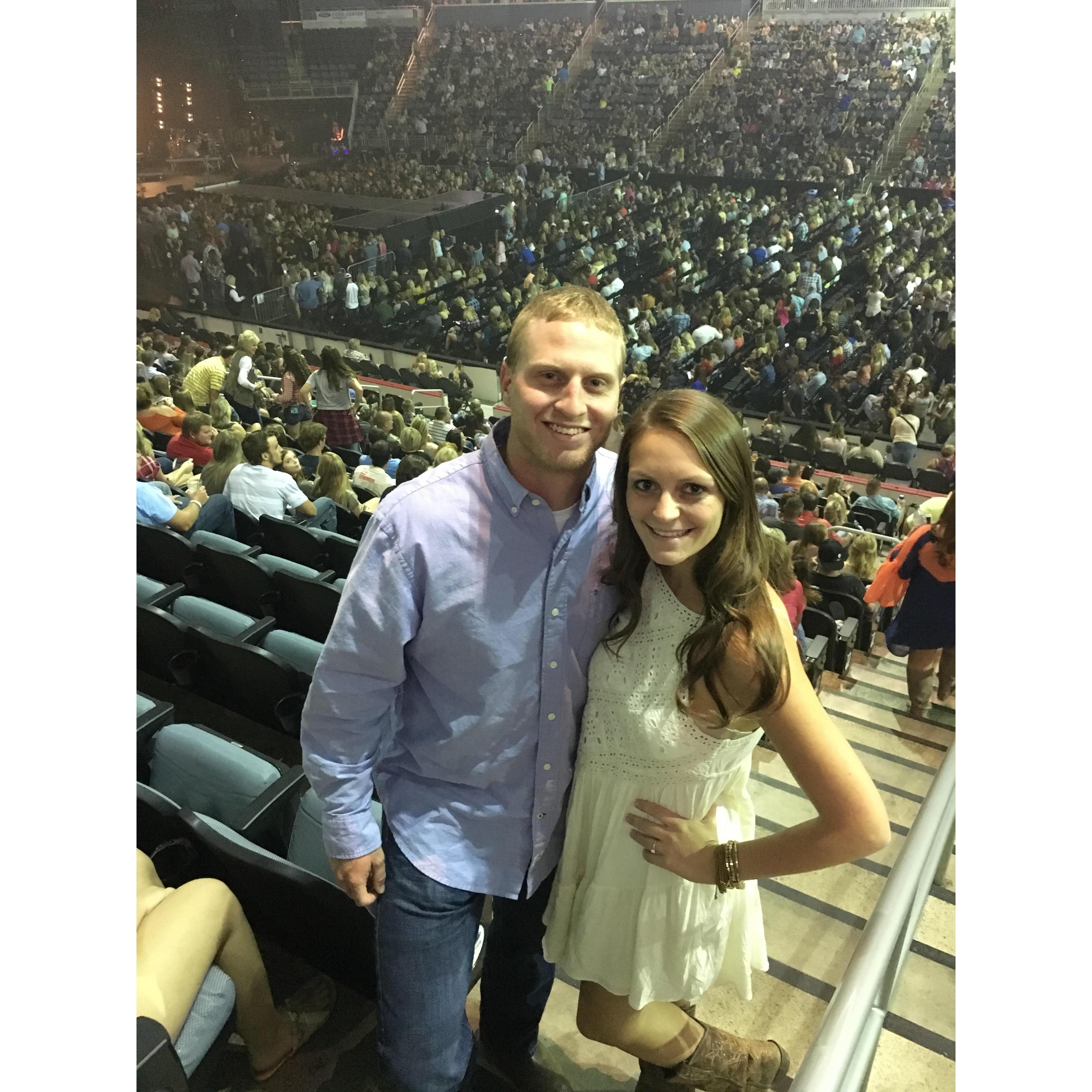 Went to the Thomas Rhett concert in Evansville to celebrate Megan's 22 birthday!