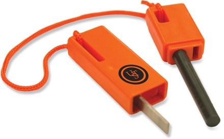 Ultimate Survival Technologies   Spark Force Firestarter