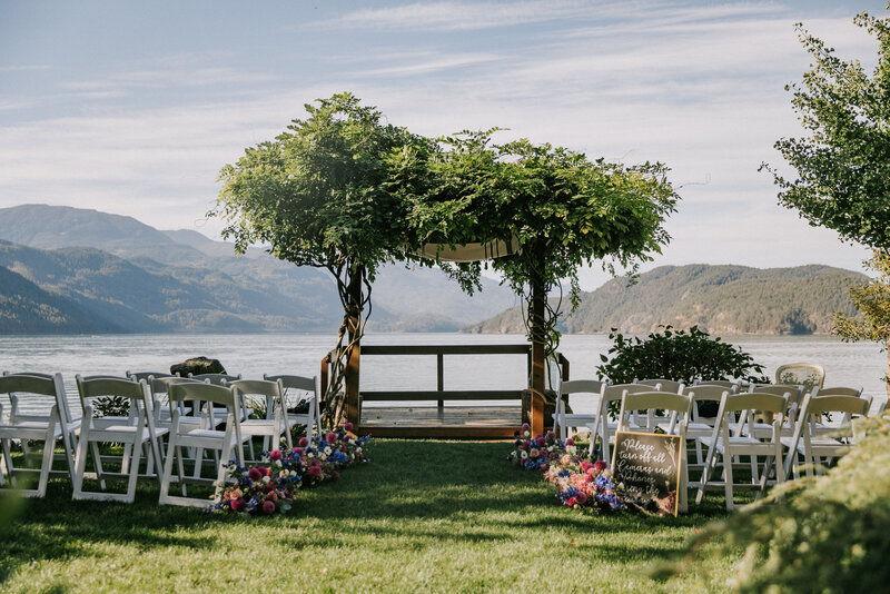 The Wedding Website of Owen Clayton and Sheelagh Mulrooney-Alberti