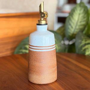 Tribeca Oil Pourer - Short (Wheat)