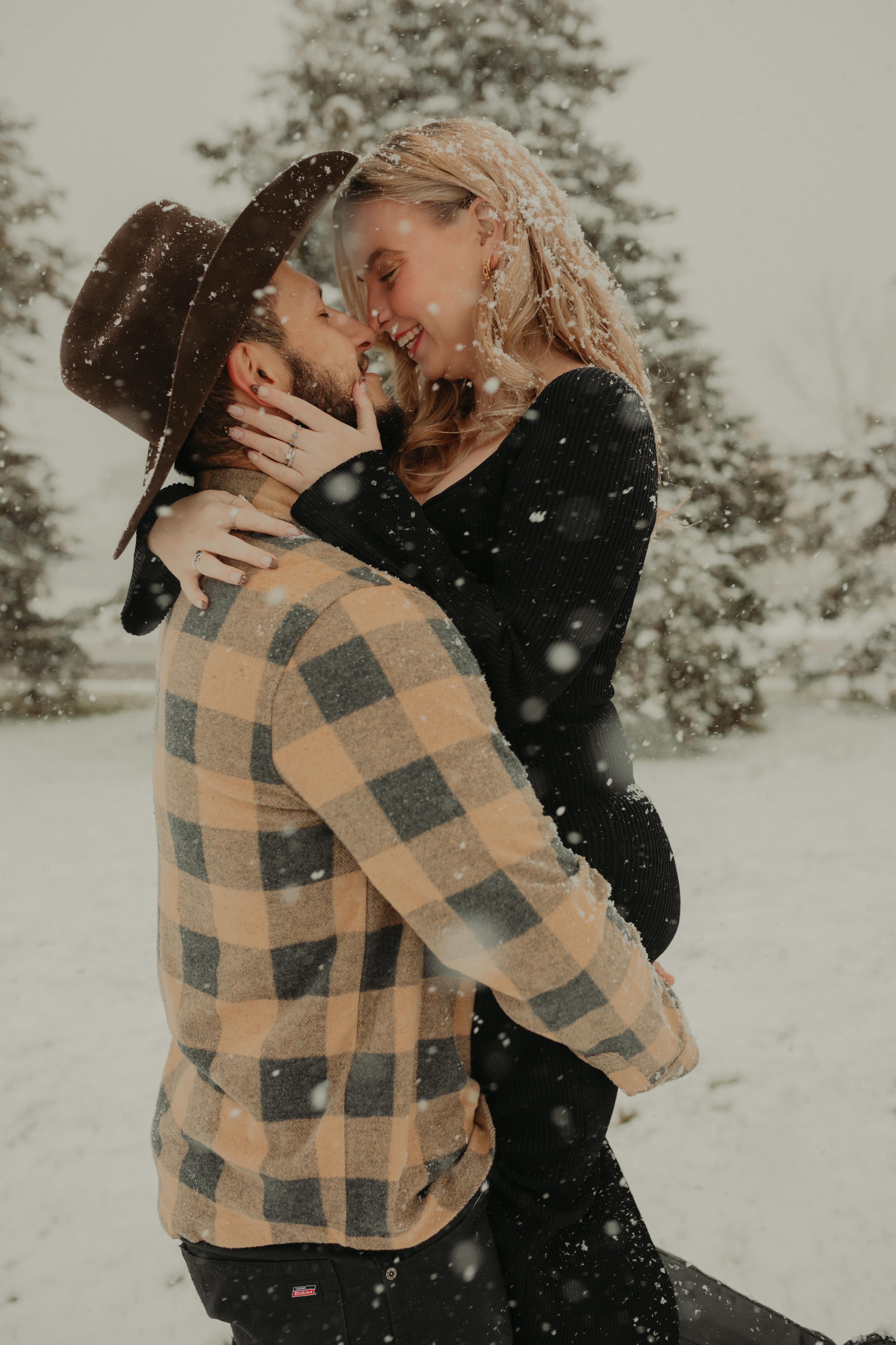 The Wedding Website of Elizabeth Facundo and Noah Facundo