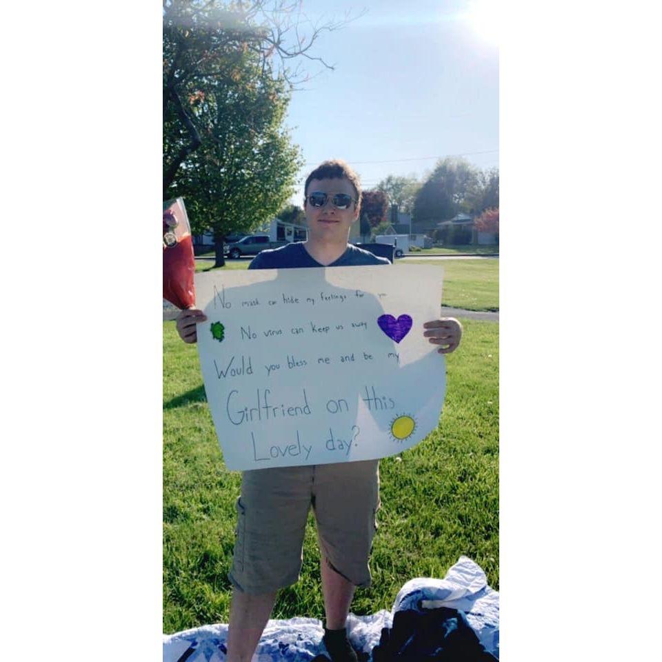 May 13th, 2020: Shawn took Lauren to a park for a picnic and asked her to be his girlfriend.
