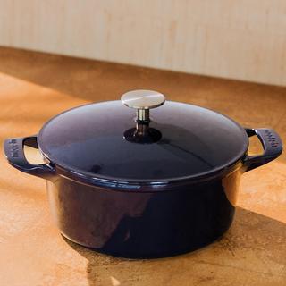 Round Dutch Oven