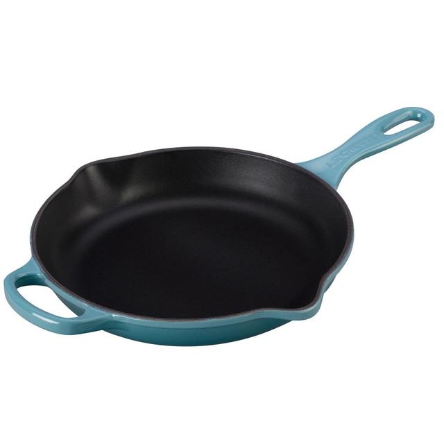 Le Creuset Signature Cast-Iron Skillet, 9", Caribbean
