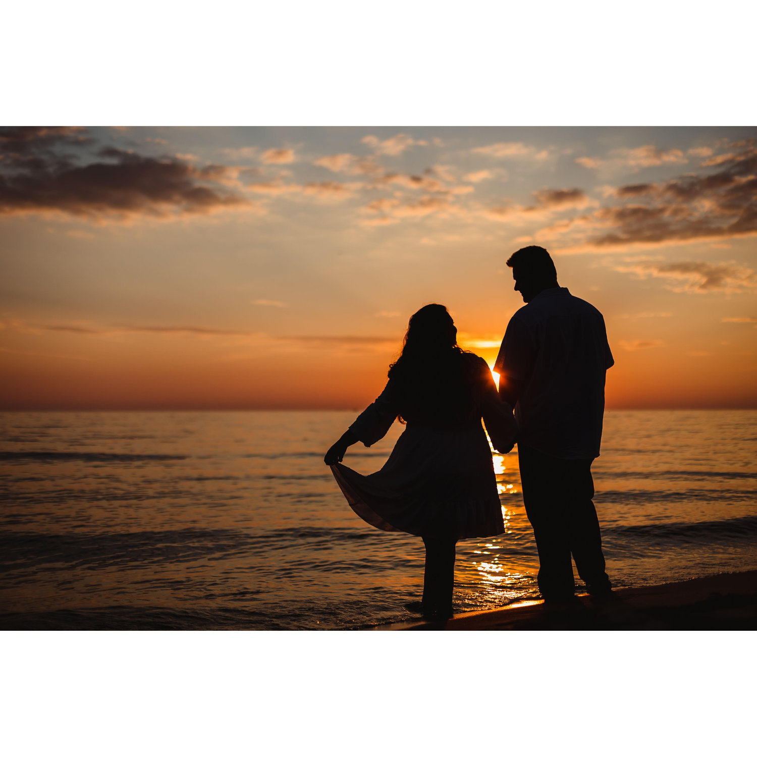 Engagement pictures by Lynzee Harrison Photography