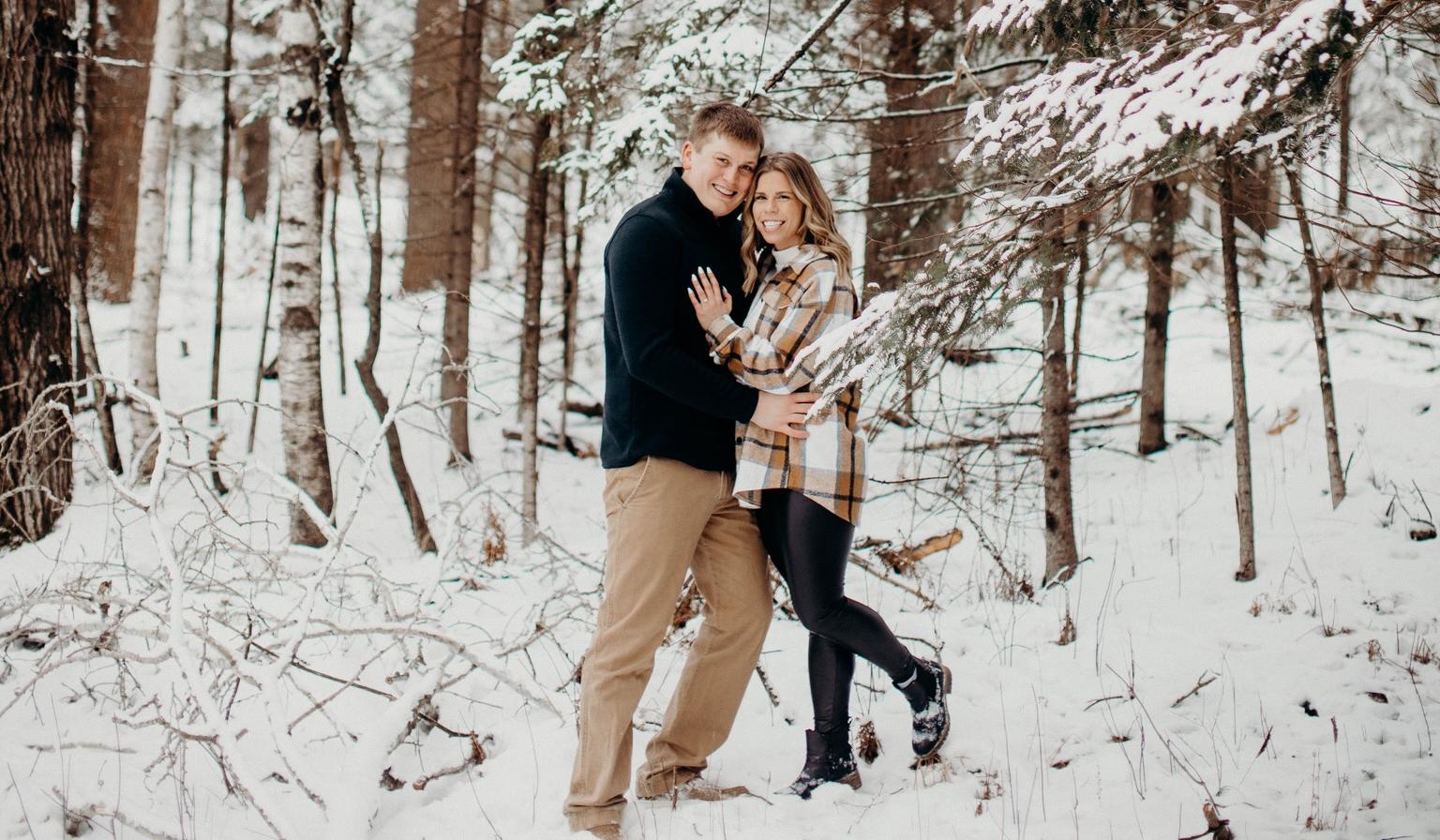 The Wedding Website of Rhiana Sweno and Bryce Seubert