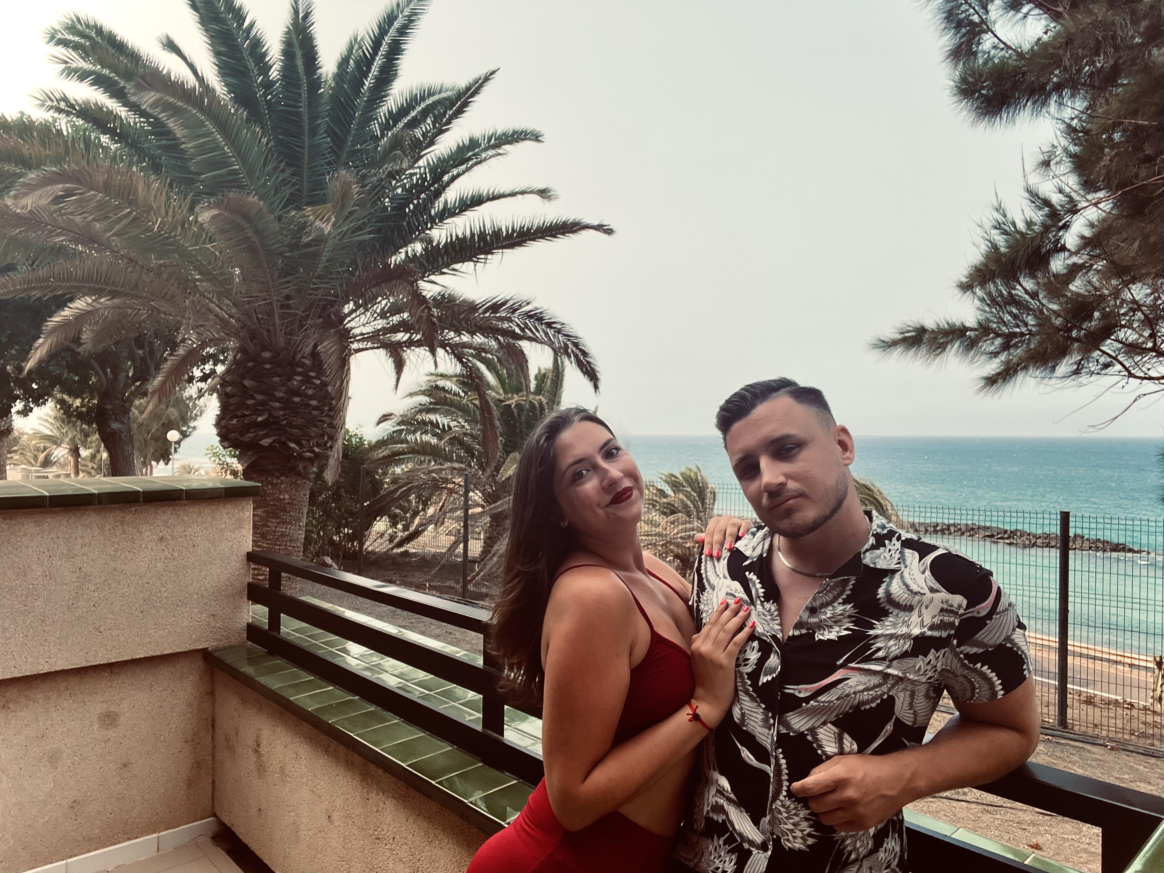 The Wedding Website of Shania Warner and Lewis Knight