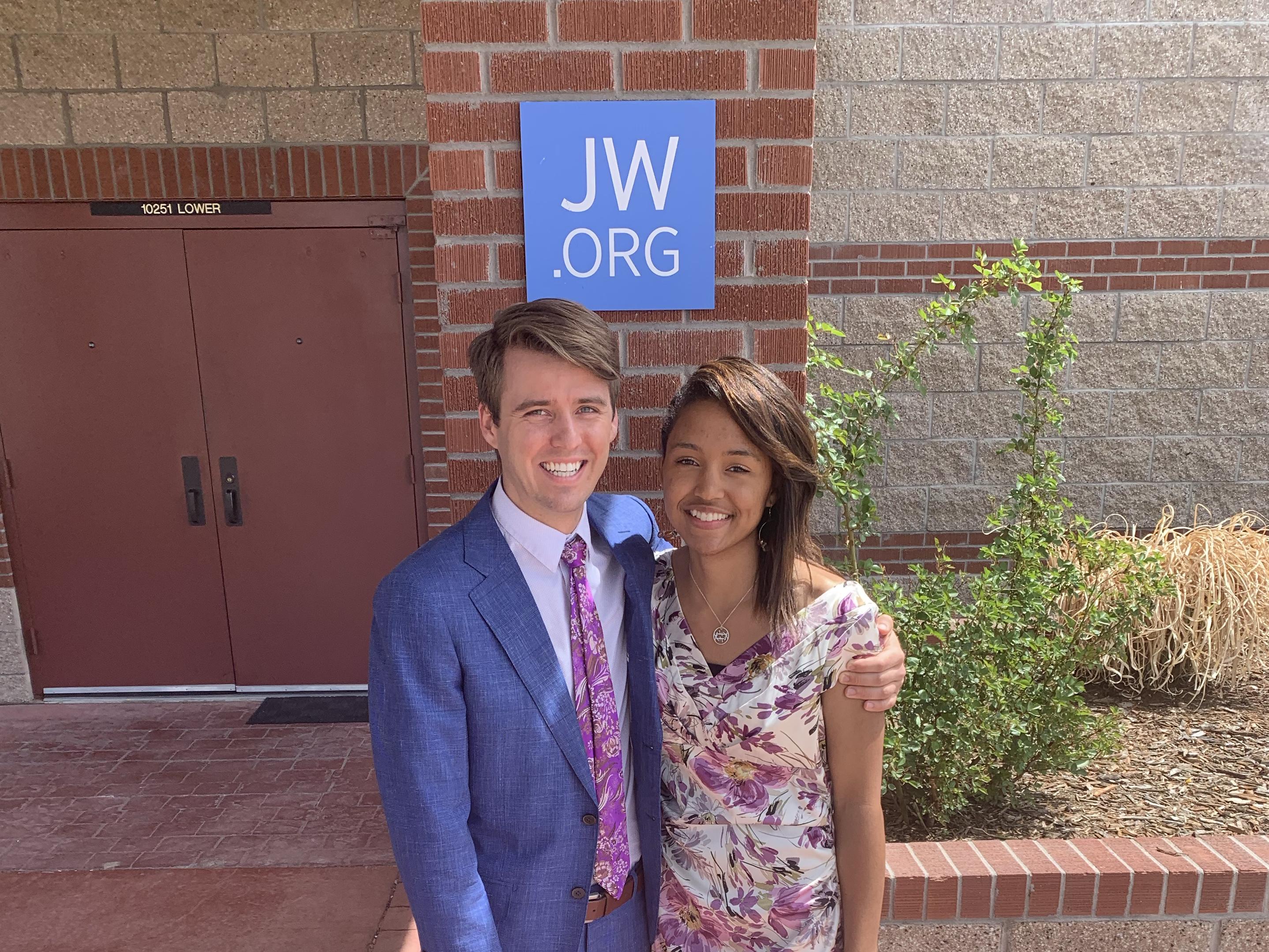 The Wedding Website of Joanna Porter and Brandon Guilliams
