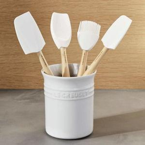 Le Creuset Craft Series Sea Salt 5-Piece Utensil Set with Crock + Reviews | Crate & Barrel