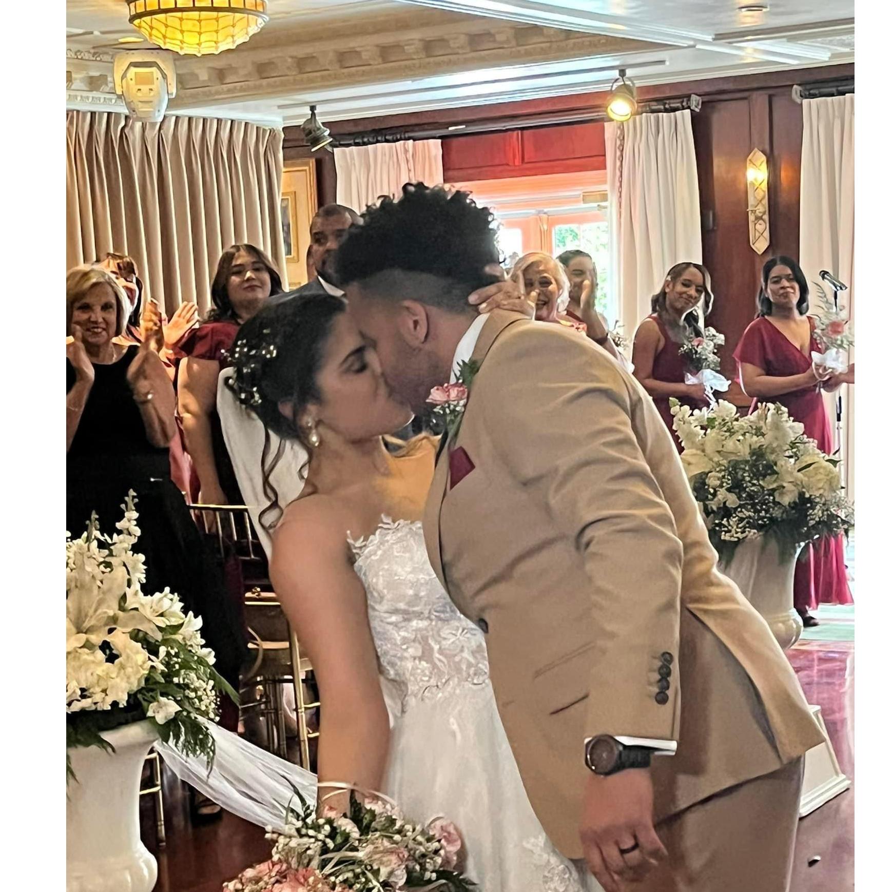 YOU MAY KISS THE BRIDE!