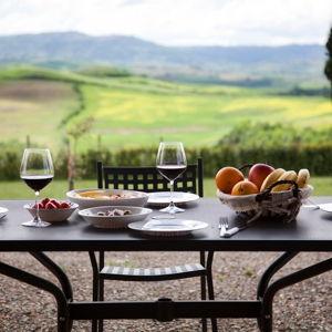Romantic Dinners in Tuscany