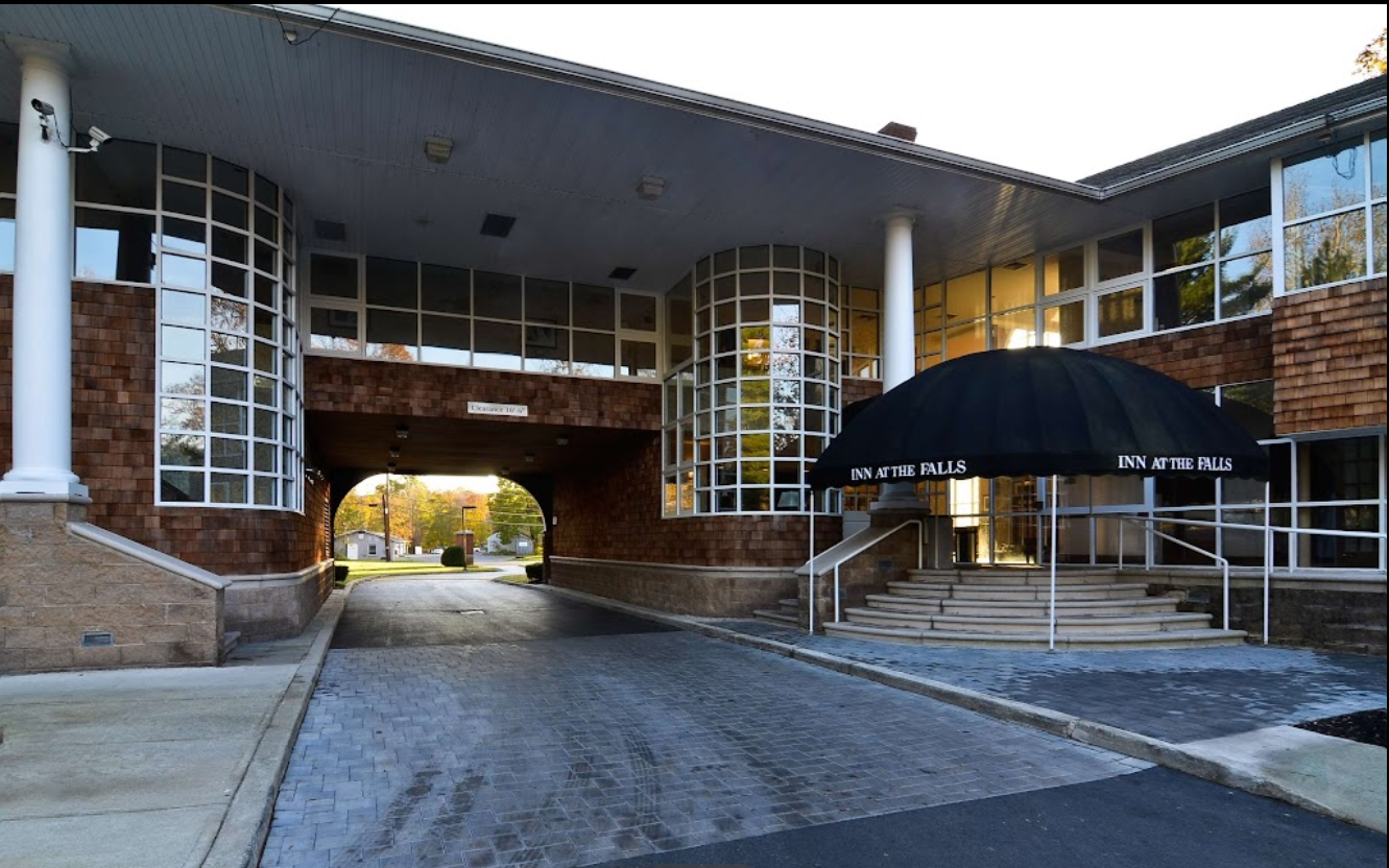 The Wedding Website of Erika Larson and Aaron McKinney