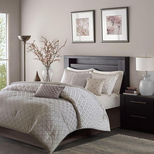 Madison Park Biloxi 7-Piece Queen Comforter Set in Silver