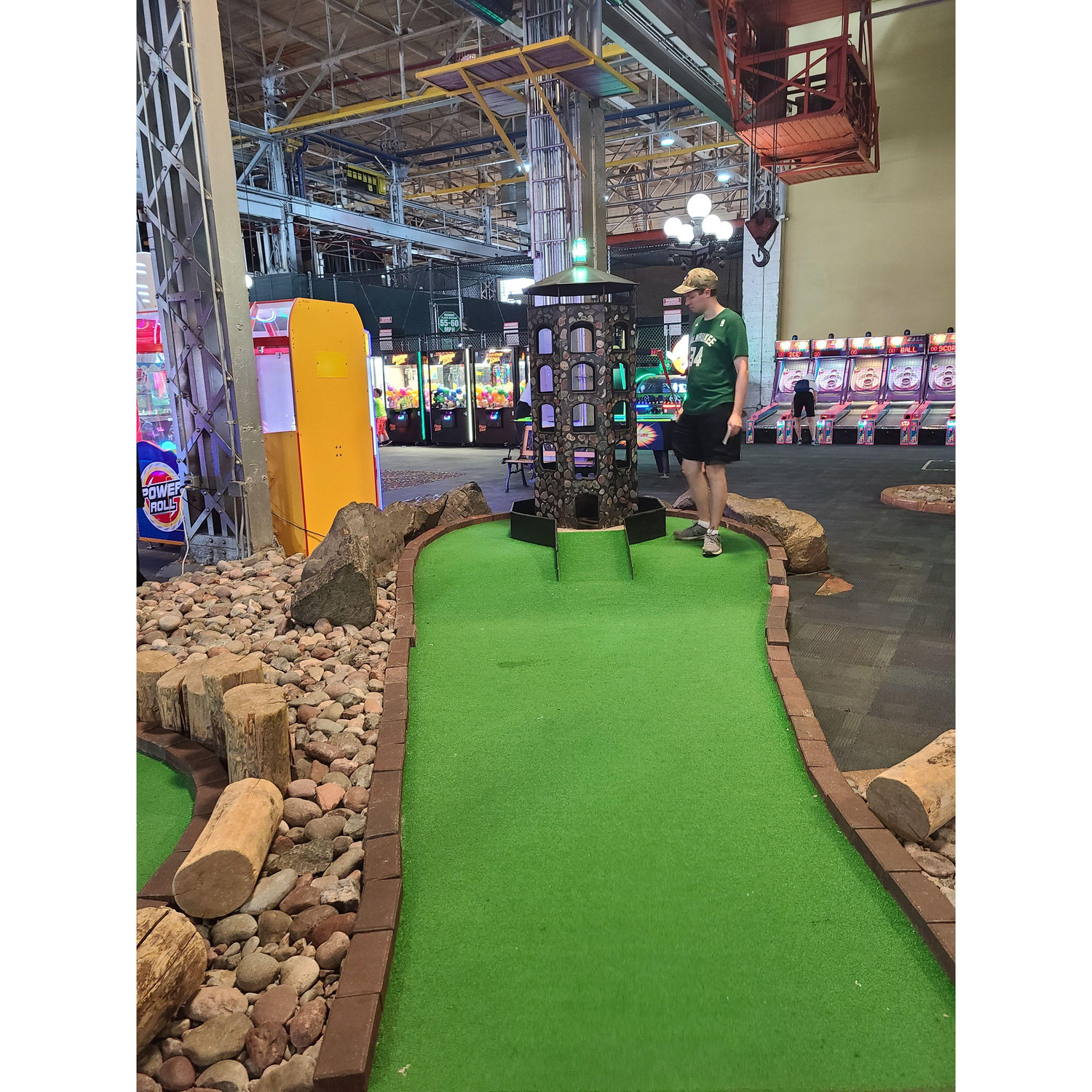 Adventure Zone Mini Golf The Cabin 2022
