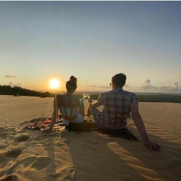 Wine, pizza, and a sunset - a perfect evening! One of the last during our trip in Australia.