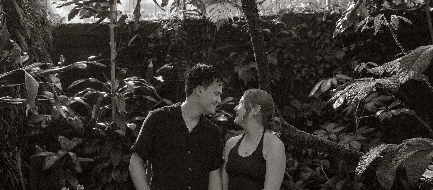 The Wedding Website of Julianne Easom and Hector Mesa