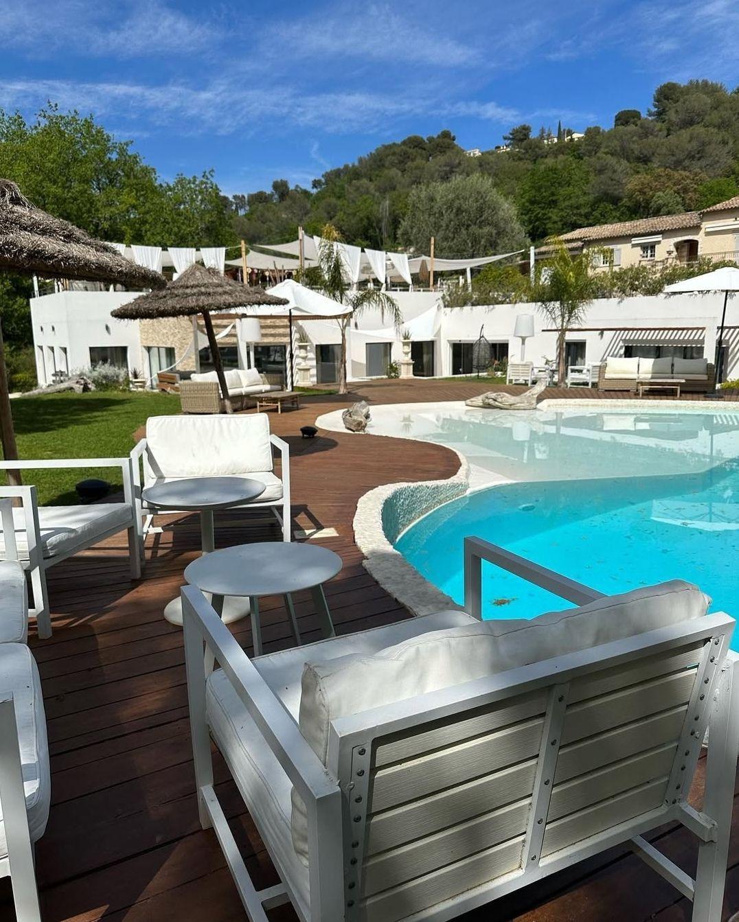 The Wedding Website of Amadou N'diaye and Justine Joly