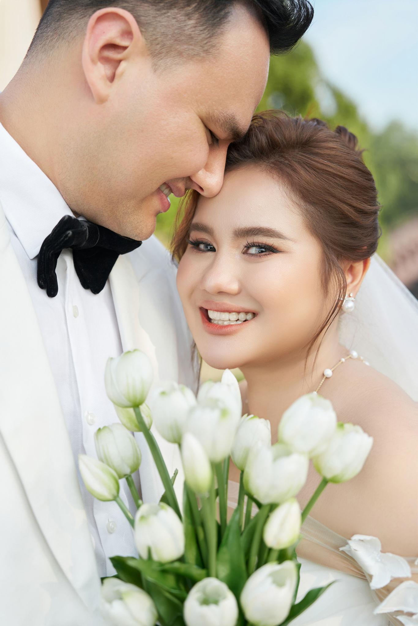 The Wedding Website of Maika Nguyen and Sean Smith