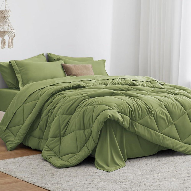 Love's cabin King Size Comforter Set Olive Green, 7 Pieces King Bed in a Bag, All Season King Bedding Sets with 1 Comforter, 1 Flat Sheet, 1 Fitted Sheet, 2 Pillowcase and 2 Pillow Sham