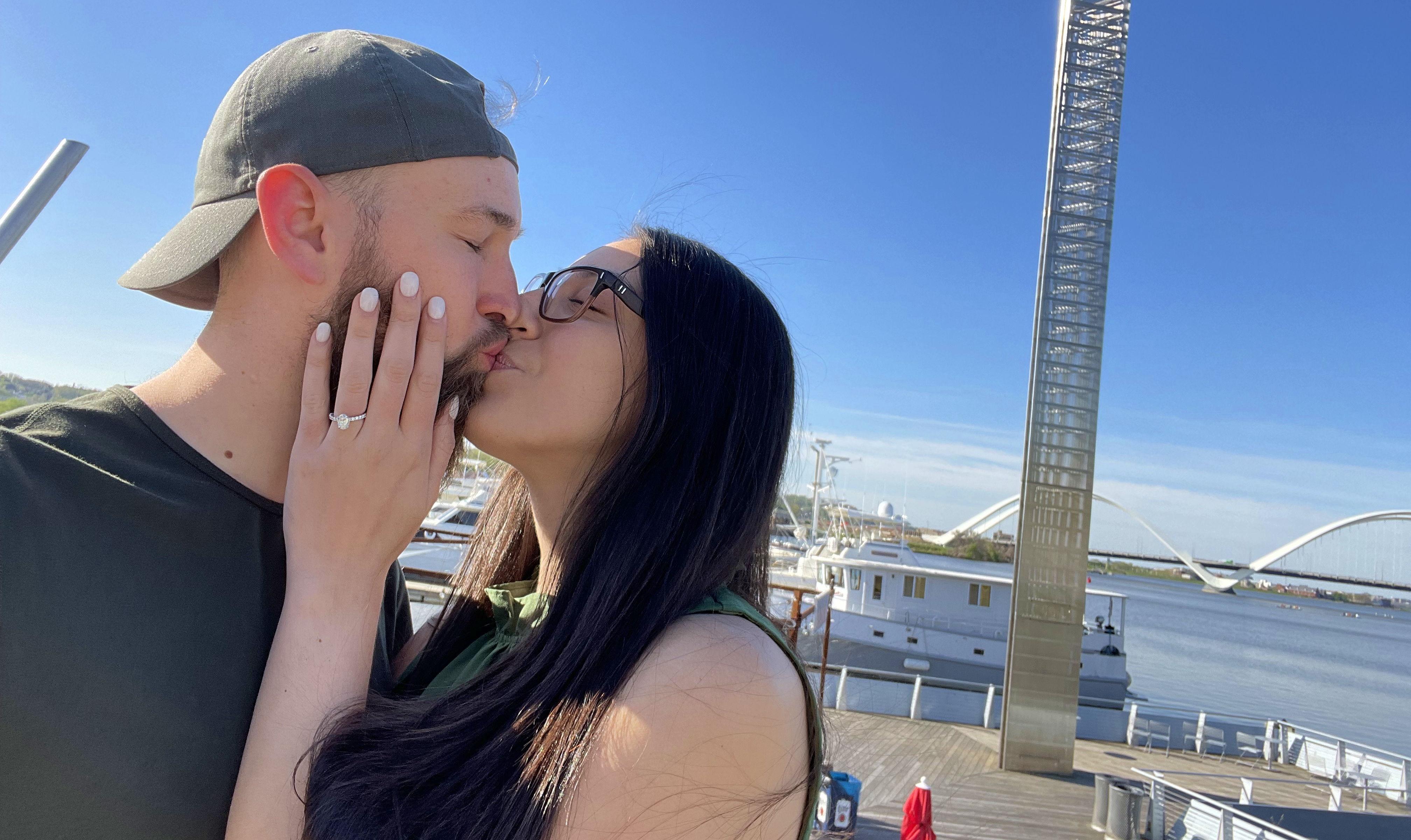 The Wedding Website of Gabrielle Simoes and Justin Baierlein