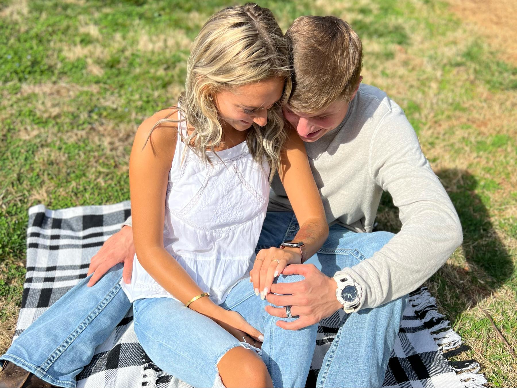 The Wedding Website of Daisy Chwast and Skyler Lingerfelt