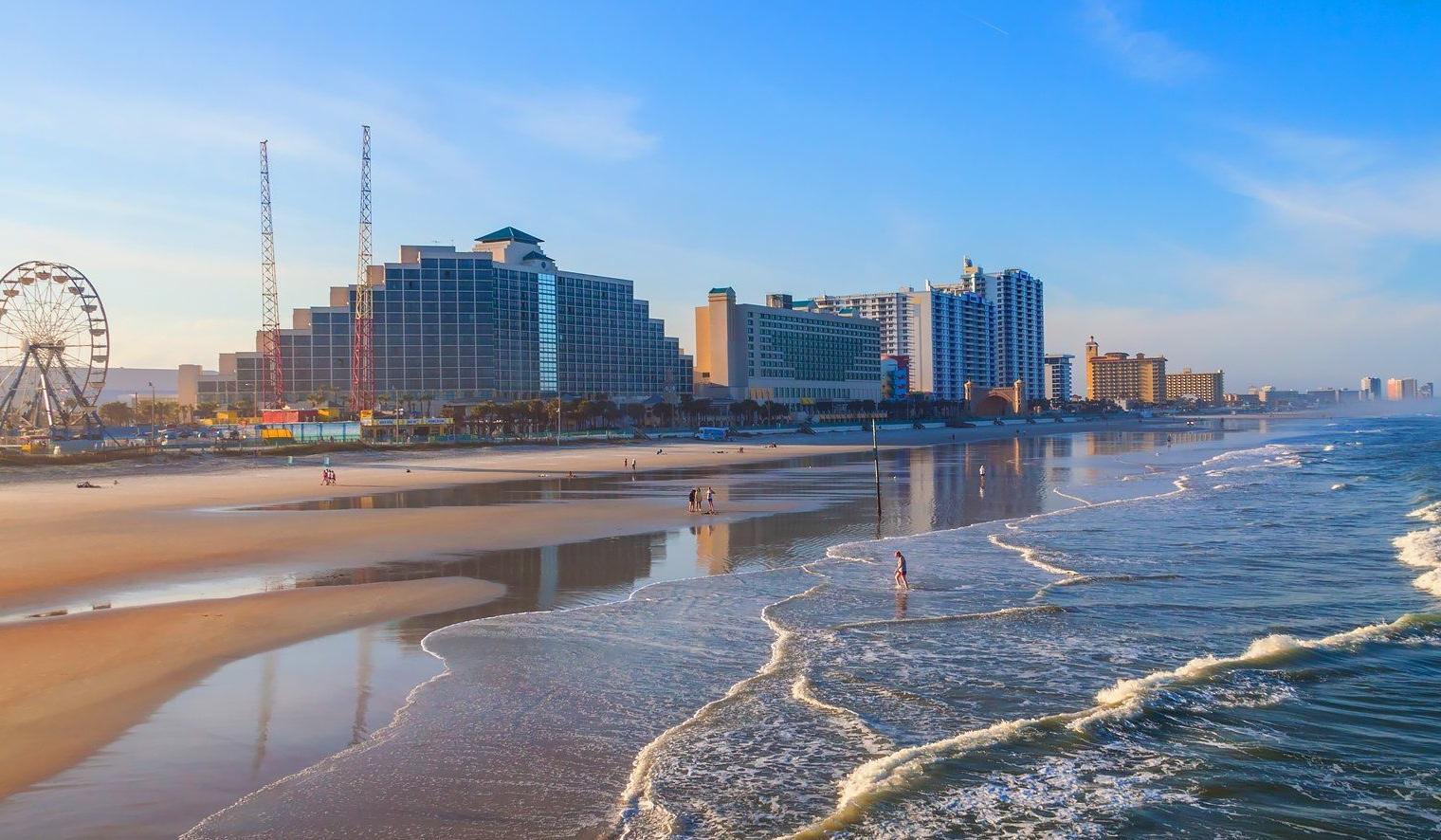 The Wedding Website of Hannah Mears and Joey Rojas