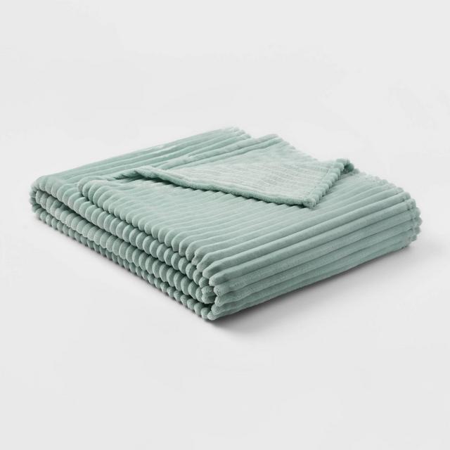 Twin/Twin XL Ribbed Plush Bed Blanket Green - Room Essentials™