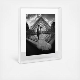 Frost Float Frame with Magnetic Photo Holder