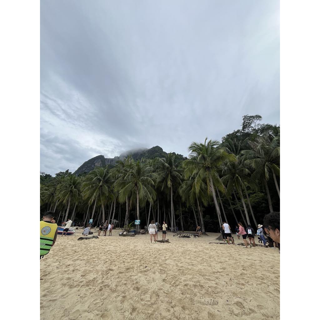 El Nido Tour A- Seven Commando Beach