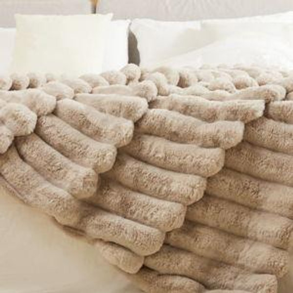 The Nantucket Blanket - Beachstone