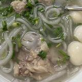 Bánh canh NGA ( pork and seafood noodle stew)