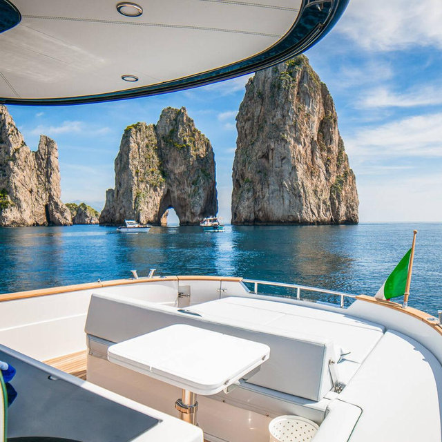 Boat Tour to Capri