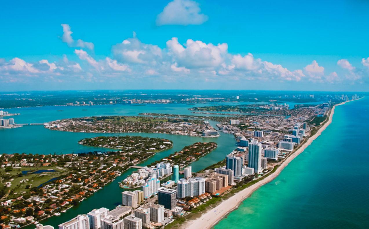 The Wedding Website of Marcella De Luca and Anthony Porras