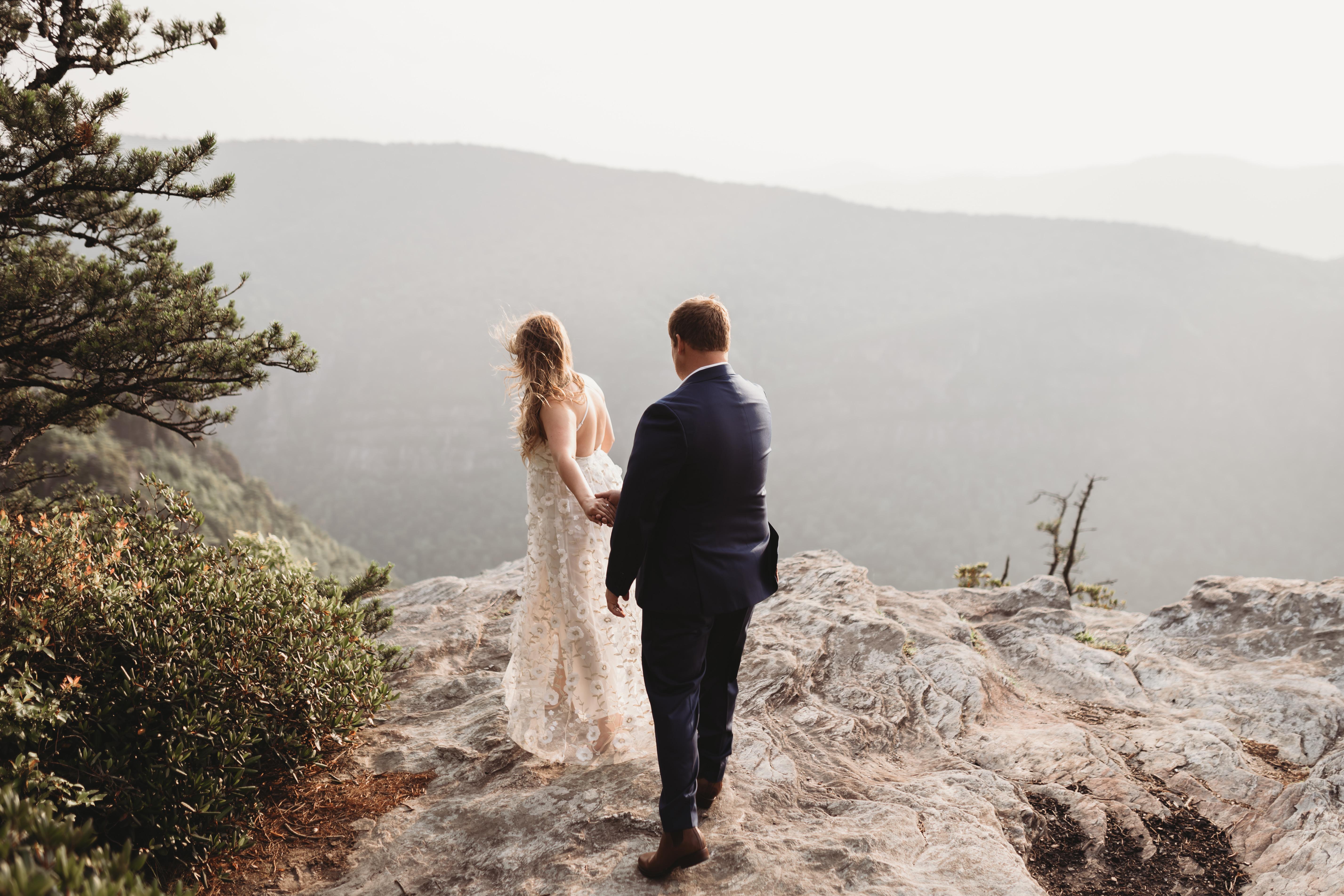 The Wedding Website of Lindsey White and Carson Searcy