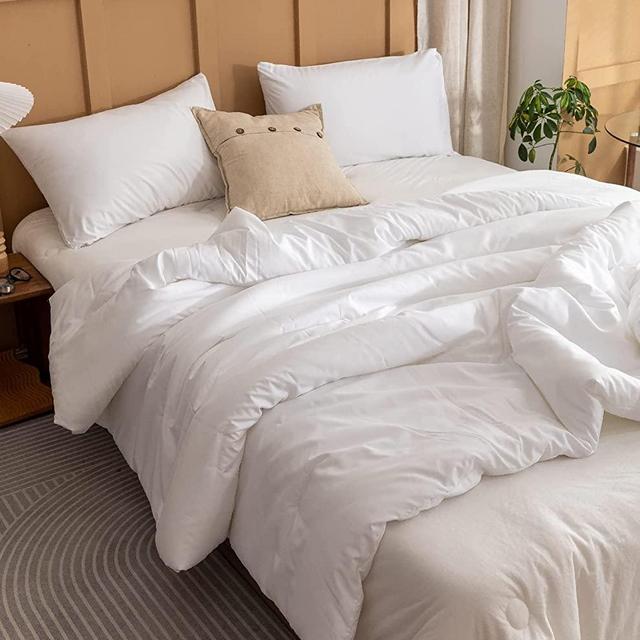 ROSGONIA White Comforter Set Queen- 3pcs (1 Comforter & 2 Pillowcases) White Queen Comforter Set for Women and Men- Reversible Soft Warm Lightweight Microfiber Comforter for All Season