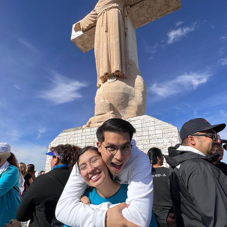 Our faith is an important part of our lives and is the reason we met in the first place! 
Nuestra fe es una parte importante de nuestras vidas y es la razón por la que nos conocimos.