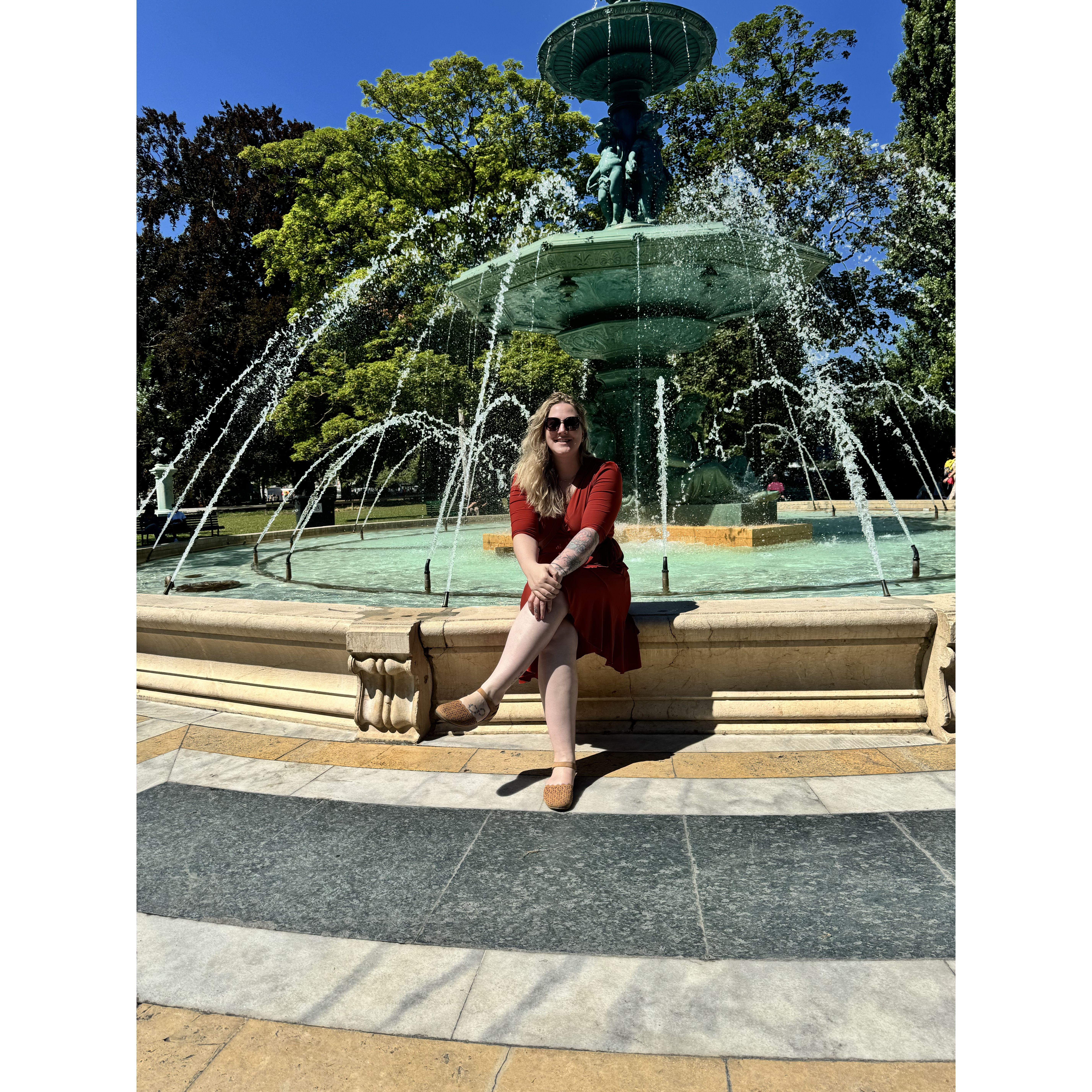 Fontaine Des Quatre-saisons in Geneva, Switzerland.