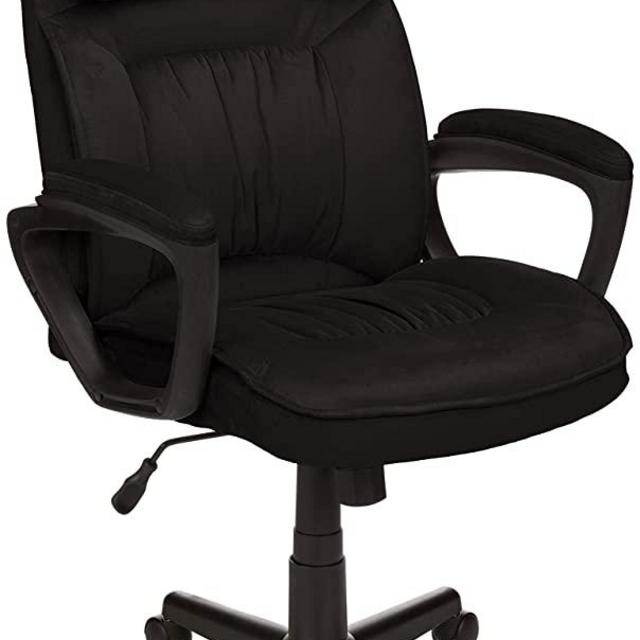 AmazonBasics Classic Office Desk Computer Chair - Adjustable, Swiveling, Ultra-Soft Microfiber - Black, Lumbar Support, BIFMA Certified