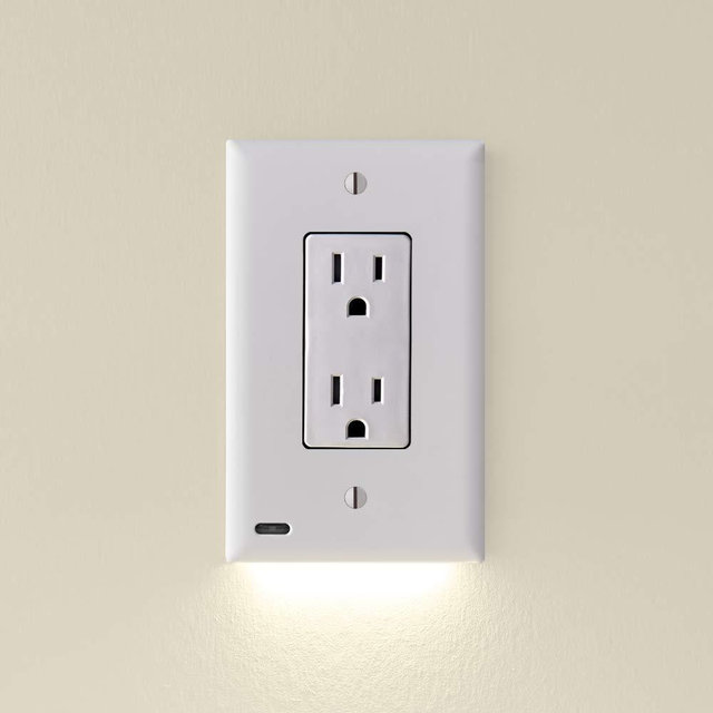 Single - SnapPower GuideLight 2 [For Décor Outlets] - Replaces Plug-In Night Light - Electrical Receptacle Wall Plate With LED Night Lights - Auto On/Off Sensor - (Decor, White)