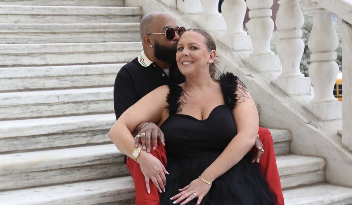 The Wedding Website of Sara Comer and Damian Perkins